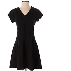 Banana Republic - Casual Black dress